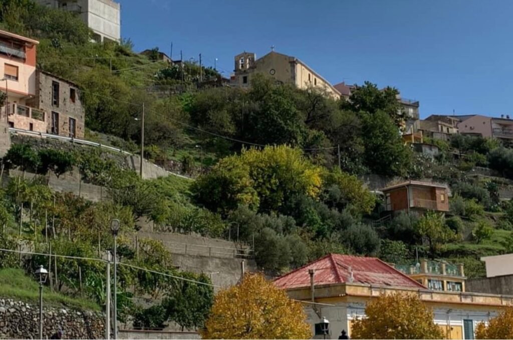 Frane, in gara il consolidamento del centro abitato di Alì. Schifani: «Lavoriamo per riqualificare i quartieri storici» 3 ali 31
