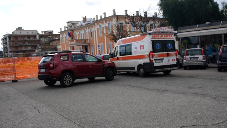 Sanità sotto pressione a Messina - Ospedale Piemonte: niente parcheggi per medici e infermieri. La UIL FP attacca “Situazione insostenibile, a rischio i servizi ai cittadini”