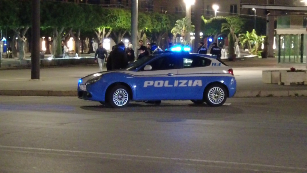 MESSINA, LA POLIZIA DI STATO ARRESTA RICERCATO INTERNAZIONALE 2 cairoli polizia