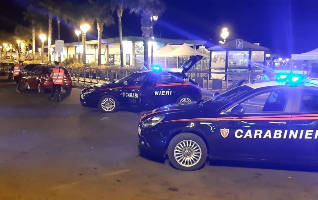 Milazzo - Ordinanza del Sindaco Midili fissa le regole per bevande alcoliche e intrattenimento musicale 3 Milazzo carabinieri movida