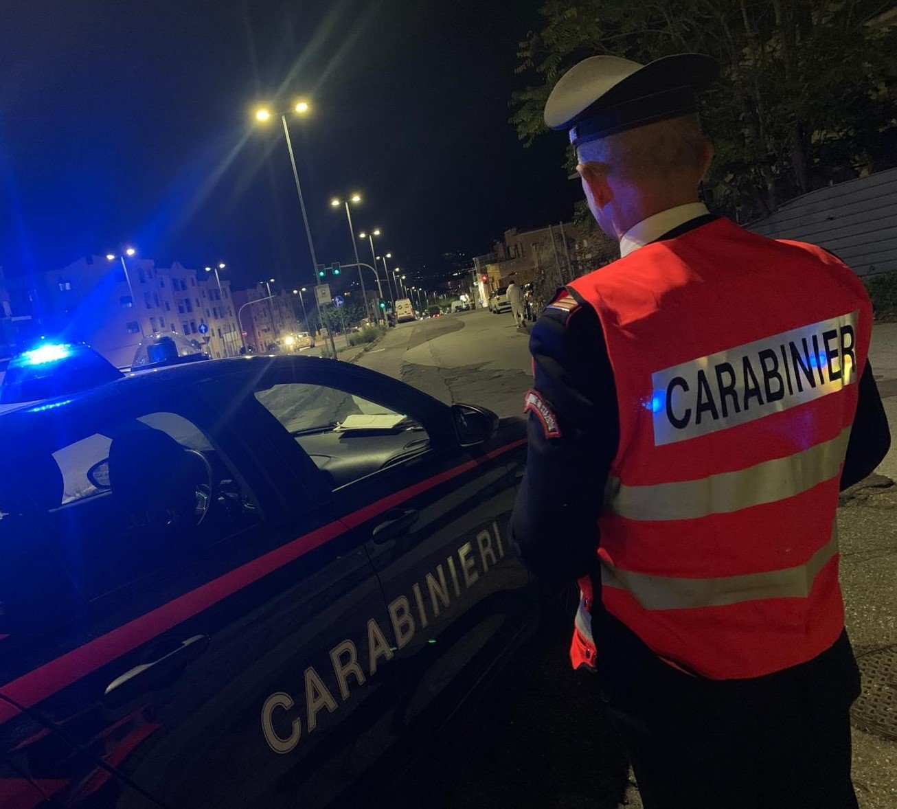 Controlli straordinari dei Carabinieri nei Rioni di Giostra e Camaro del capoluogo peloritano. Sette giovani segnalati quali assuntori di droghe. 4 coordinato CC. v2notte