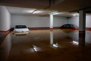 UNA TRAGEDIA - Oltre 70 morti in Spagna per le piogge torrenziali. Una testimone a Valencia: "Il fiume straripato, uno tsunami" - FOTO 14 dana spagna 15