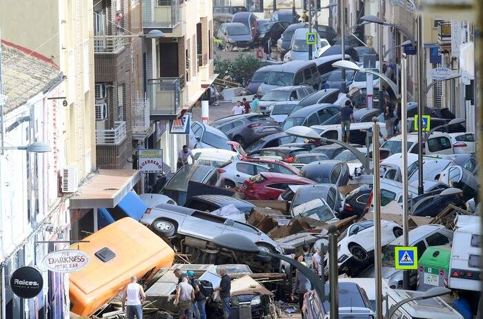 UNA TRAGEDIA - Oltre 70 morti in Spagna per le piogge torrenziali. Una testimone a Valencia: "Il fiume straripato, uno tsunami" - FOTO 1 dana spagna 2