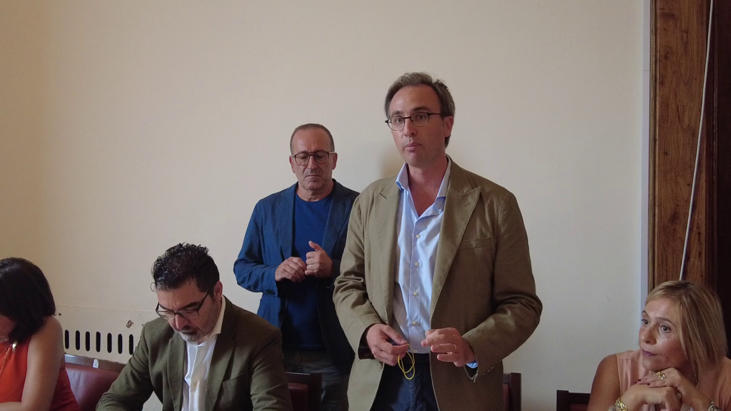 CHIUSURA SEDE INPS A BARCELLONA: IL PD INTERROGA IL GOVERNO CENTRALE. 2 hyerace 2