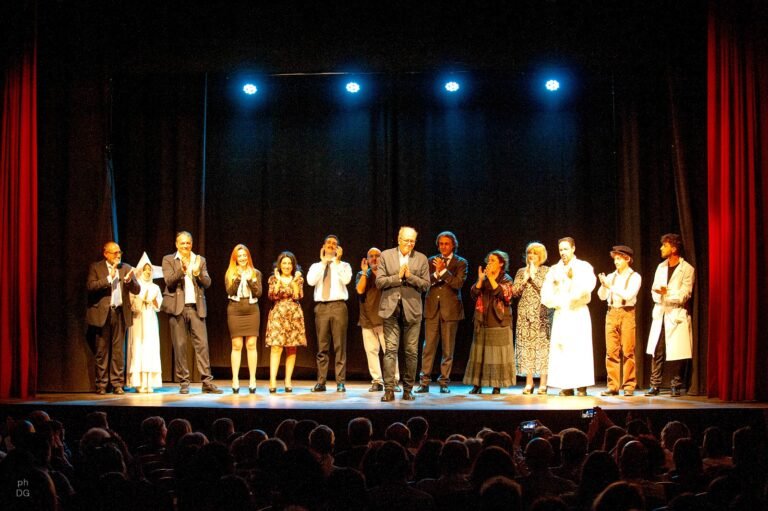 Messina - Grande successo per la prima teatrale de "I Figli di Nessuno" di Salvatore Curtò