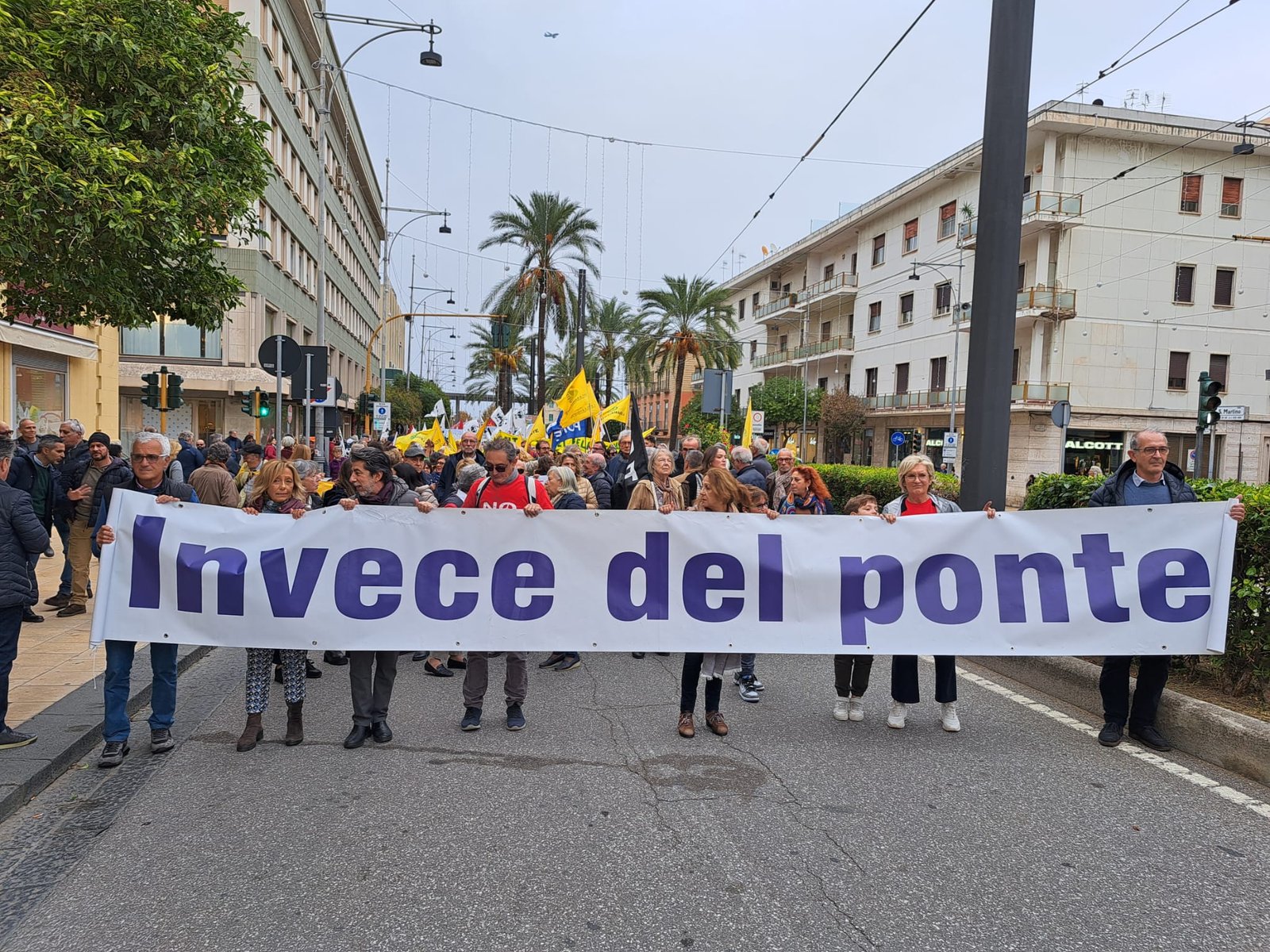 PONTE SULLO STRETTO, LA COMMISSIONE UE BOCCIA IL GOVERNO: "NON È UN PROGETTO EUROPEO E NON PUÒ AVERE I FONDI CEF-T" 5 no ponte4