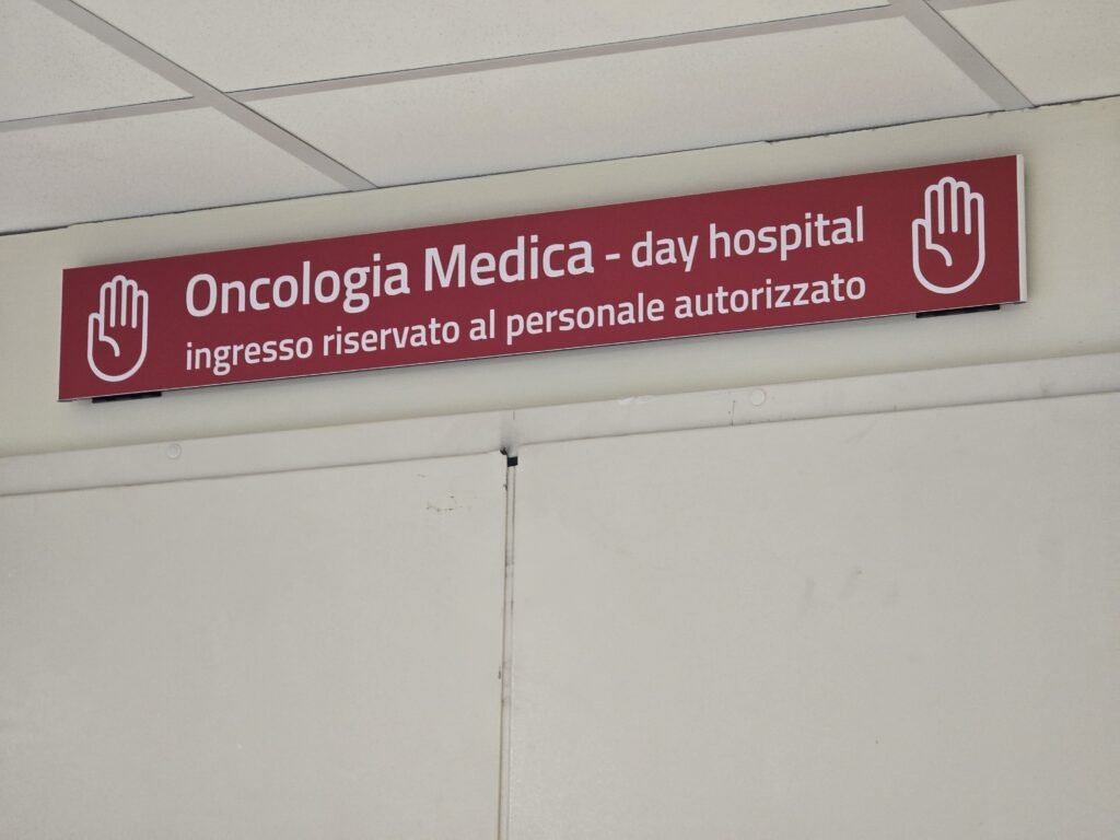 Ospedale Papardo, DG DI Blasi "Falso problema. Sospensione degenza momentanea. Grazie ad ASP stiamo assumendo nuovi medici e anche il primario. In riduzione lista attesa prima visita oncologica e Day Hospital in piena attività" 2 oncologia papardo