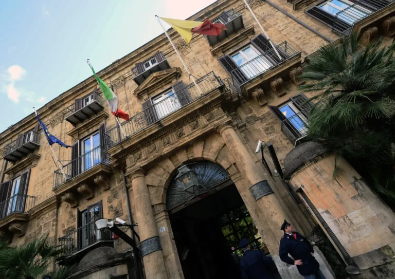 Barbagallo: “Schifani dimissioni minacciate, farsa già vista. Al ddl anticorruzione manca solo… il tariffario”