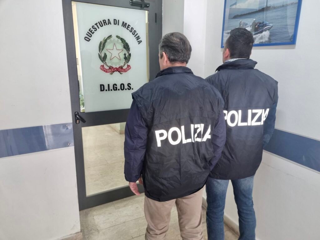 Volanti della Polizia effettuano 3 arresti nelle ultime 4 settimane, di cui uno per l’illecito reingresso nel territorio dello Stato italiano di un cittadino tunisino di 60 anni. 2 polizia migrazione