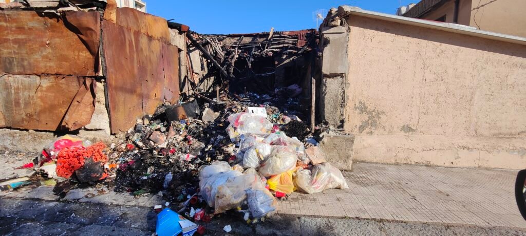 Ecomafia 2025: Messina tra cemento illegale e paesaggi violati. Sicilia prima per reati ambientali 3 rifiuti rione taormina