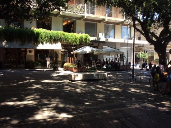 Messina - Chiude lo storico bar Santoro: giorno nero per la storia del commercio e della tradizione messinese 2 santoro 1
