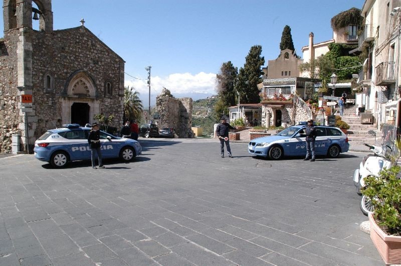 taormina polizia