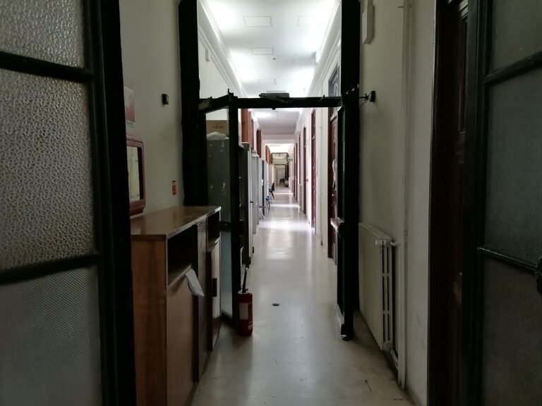 Lasciò la figlia con l''orco', ma lo fece per paura, assolta