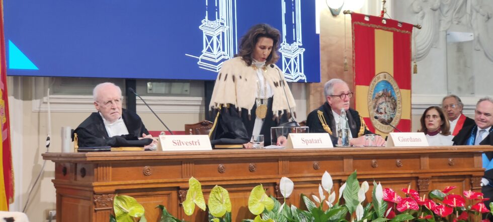 Laurearsi a Messina, la fotografia di Almalaurea 2025: lavoro stabile a 5 Anni (83%) e vincente legame col Pubblico Impiego 1 Laurearsi a Messina - Almalaurea