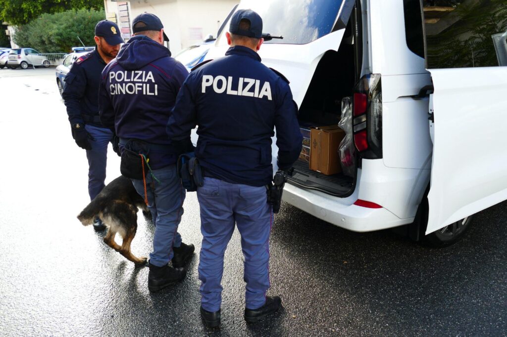 POLIZIA DI STATO MESSINA, SEQUESTRATI E DISTRUTTI 110 CHILI DI “BOTTI DI CAPODANNO” 2 1