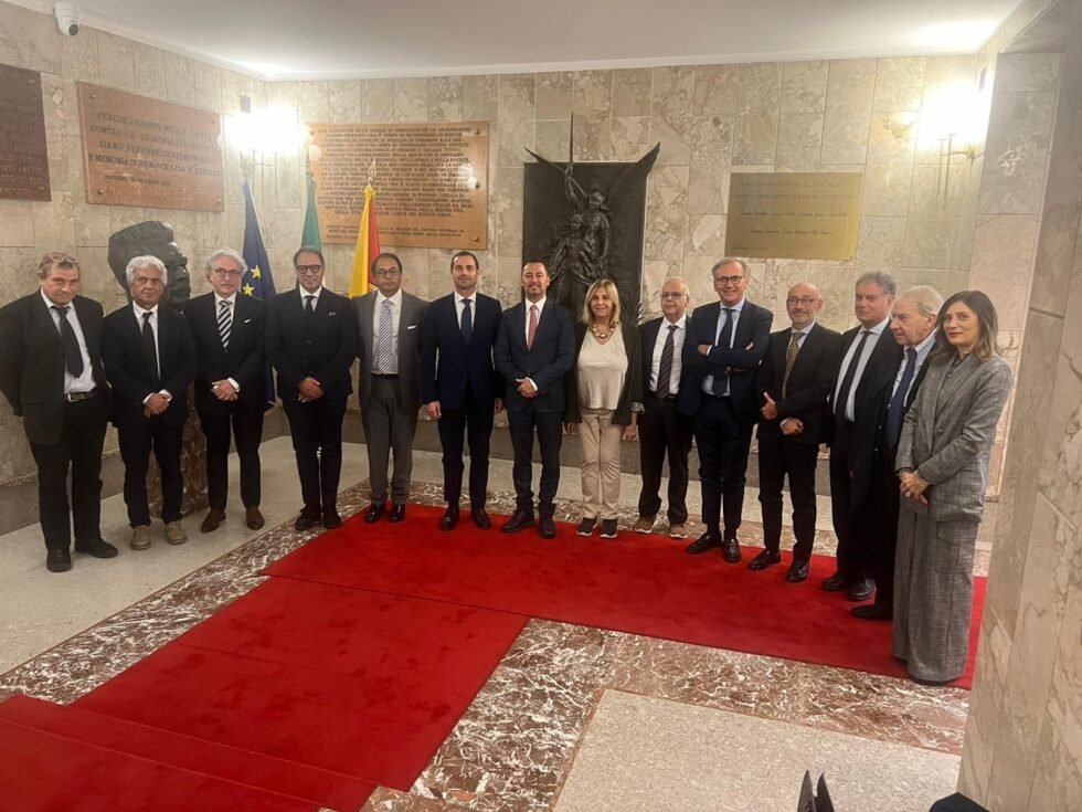 Palazzo d'Orléans, si è insediato il nuovo Consiglio regionale dei beni culturali e ambientali 1 Insediamento Consiglio regionale beni culturali