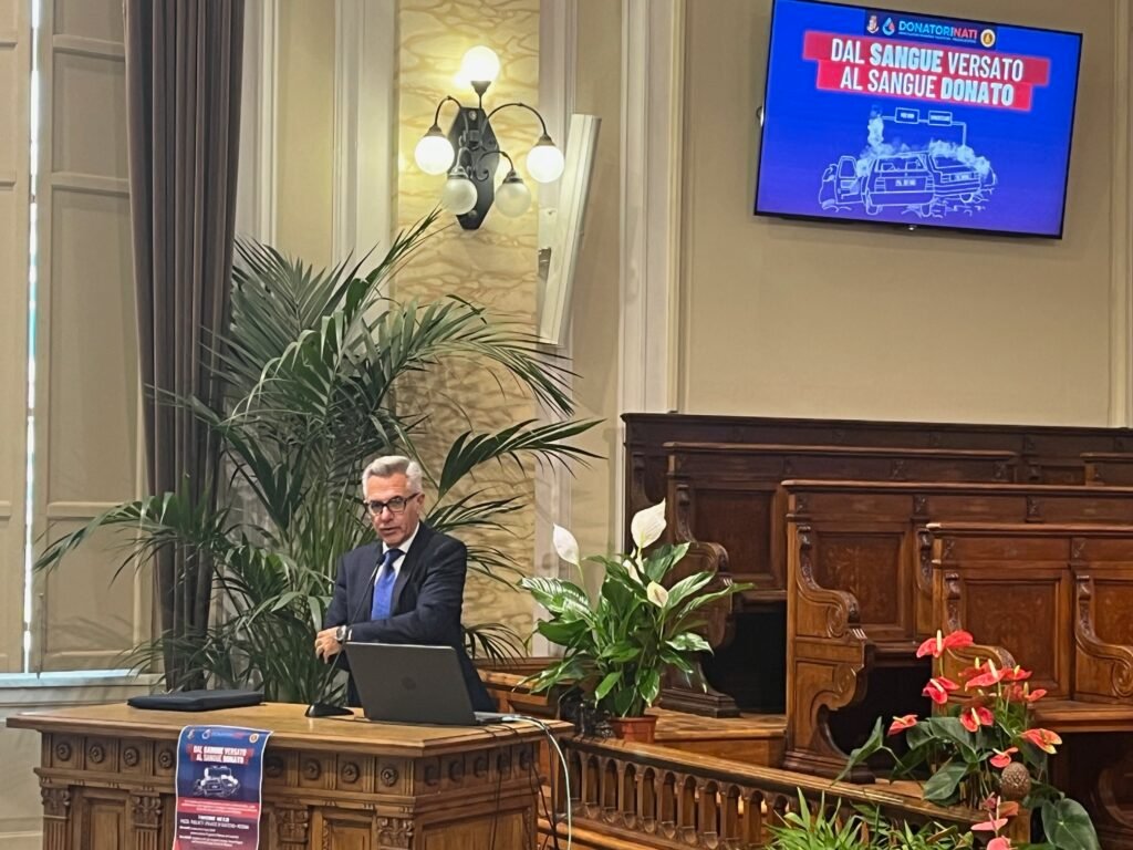 “Dal sangue versato al sangue donato”: AOU G. Martino e Università di Messina insieme alla Polizia di Stato per una giornata all’insegna della memoria e della solidarietà 4 Santonocito intervento