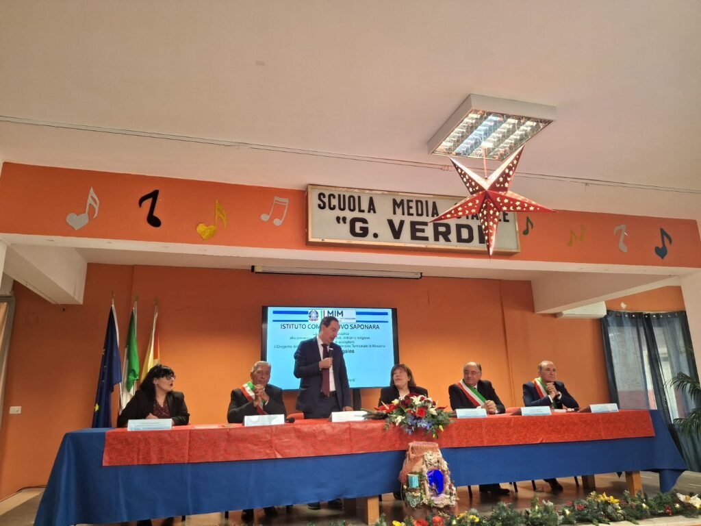 VISITA ISTITUZIONALE DEL DIRIGENTE USR Sicilia - Messina LEON ZINGALES A SPADAFORA. Accolto dal Sindaco Lillo Pistone 2 VISITA ISTITUZIONALE DEL DIRIGENTE USR Sicilia - Messina LEON ZINGALES A SPADAFORA. Accolto dal Sindaco Lillo Pistone