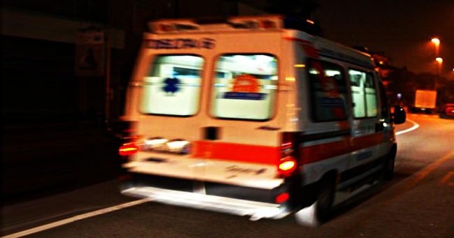 Tragedia sulla litoranea: 69enne travolto e ucciso da uno scooter 1 ambulanza-notte