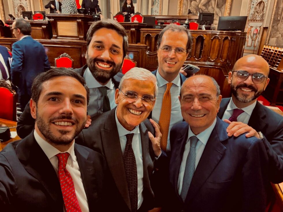 Il Gruppo Forza Italia all’ARS: "Buon lavoro ad Alessandro De Leo, nuovo Segretario della Commissione UE" 1 aula schifani