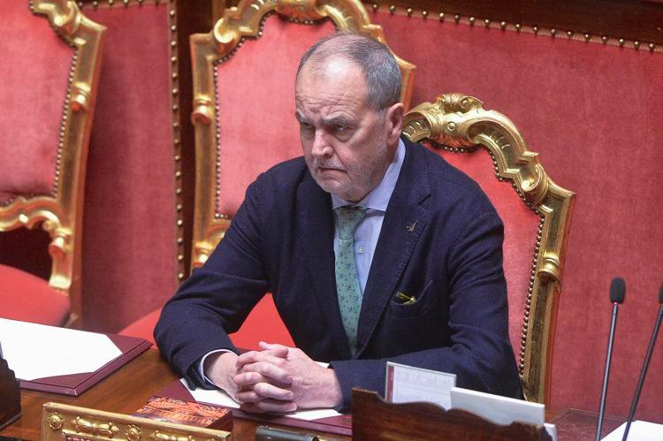 Autonomia, Calderoli: "Farò tesoro indirizzi Consulta, poi opposizioni tacciano per sempre" 1 calderoli senato fg