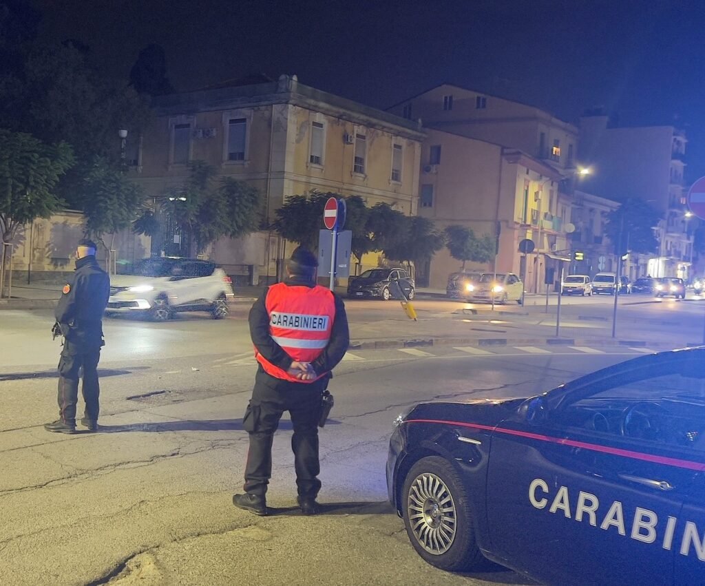 Carabinieri zona Messina Sud, 6 denunce e 4 giovani segnalati alla Prefettura quali assuntori di droghe, tre persone alla guida in stato di ubriachezza. 2 carabinieri controlli