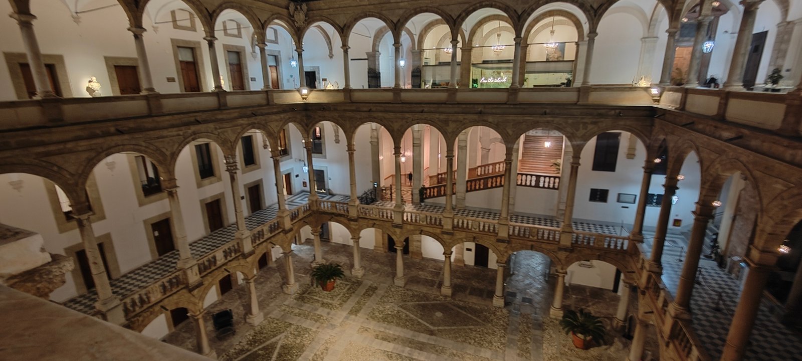 palazzo normanni 1