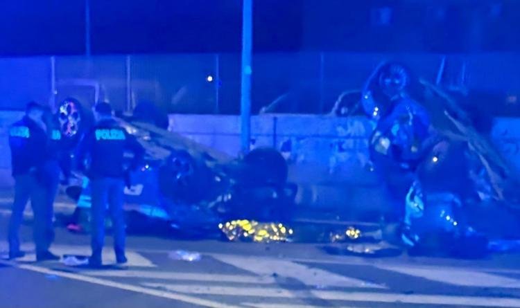 Roma, scontro fra volanti della Polizia: muore agente di 32 anni 2 roma incidente polizia morto agente