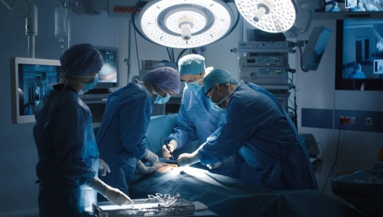 Muore a 35 anni dopo operazione a colecisti. Indagati in 11