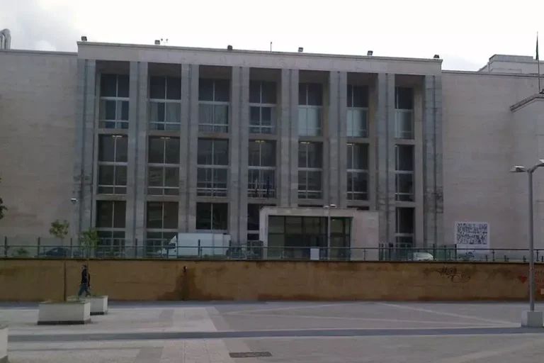 Palermo, Tribunale riconosce rapporto di lavoro subordinato per tre co.co.co. dell'emergenza Covid: l'Asp condannata a risarcirli