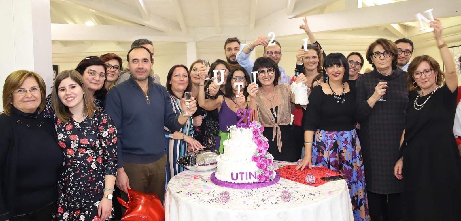 Nelle foto Cacace e Klein e i loro collaboratori 2