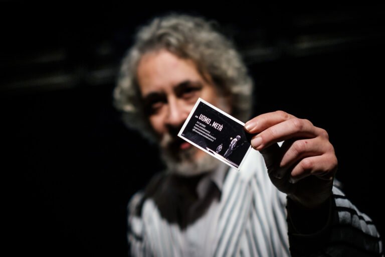 TEATRIDINASO - “Un uomo a metà” con Gianluca Cesale e la regia di Roberto Zorn Bonaventura domenica 22 dicembre chiuderà la rassegna di drammaturgia contemporanea