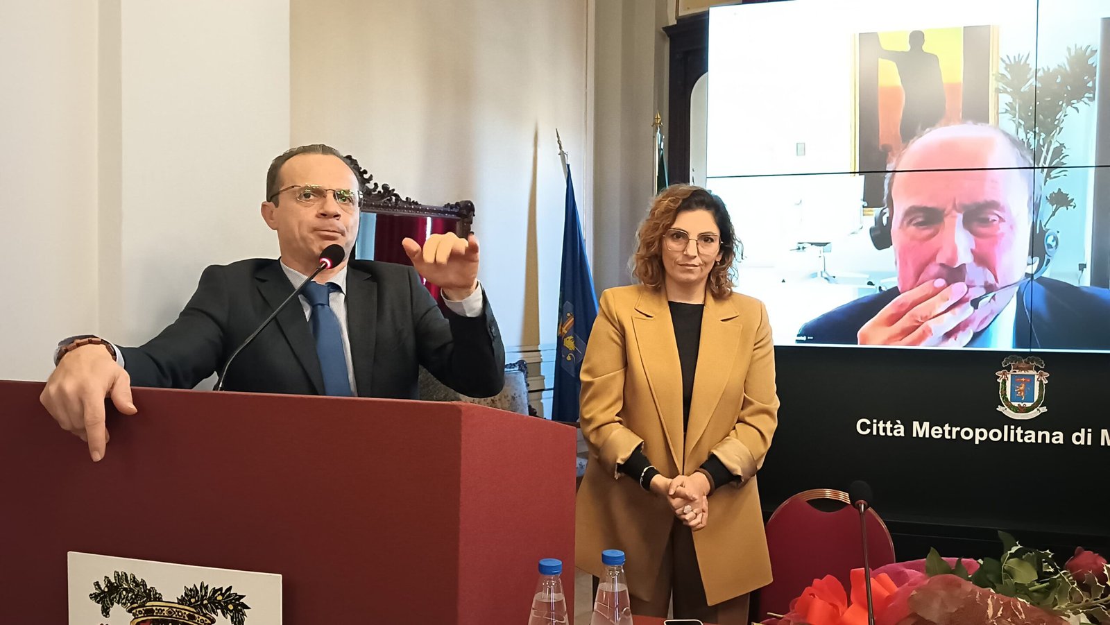 Dal "Munnizza day" al "Castelli Day": "come si cambia per non morire" politicamente 17 castelli scaled