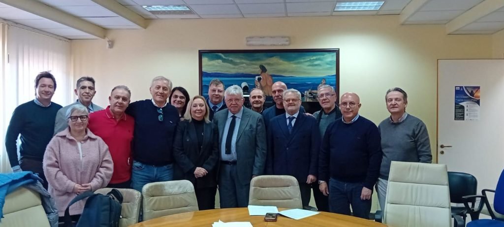 Nuovo regolamento per l’attribuzione degli incarichi dirigenziali presso l’Asp di Messina, l’accordo con i sindacati mancava dal 2004 3 direttivo asp