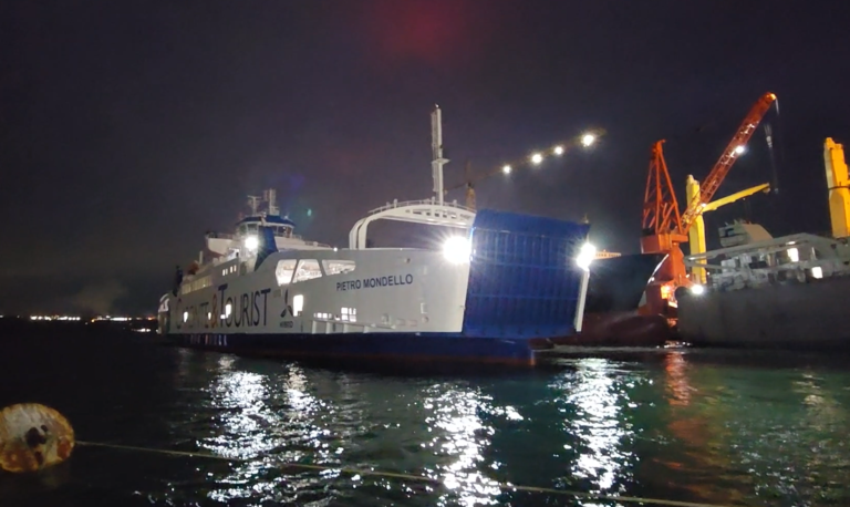 Arriva la “Pietro Mondello”, gemella della “Elio” che entrerà in servizio nello Stretto di Messina. Caronte & Tourist