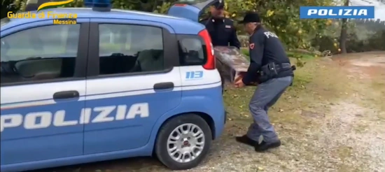 TAORMINA, CONTROLLI AMMINISTRATIVI. LA POLIZIA DI STATO SEQUESTRA CIRCA 800 CHILI DI "BOTTI" ILLEGALMENTE DETENUTI 1 sequestro