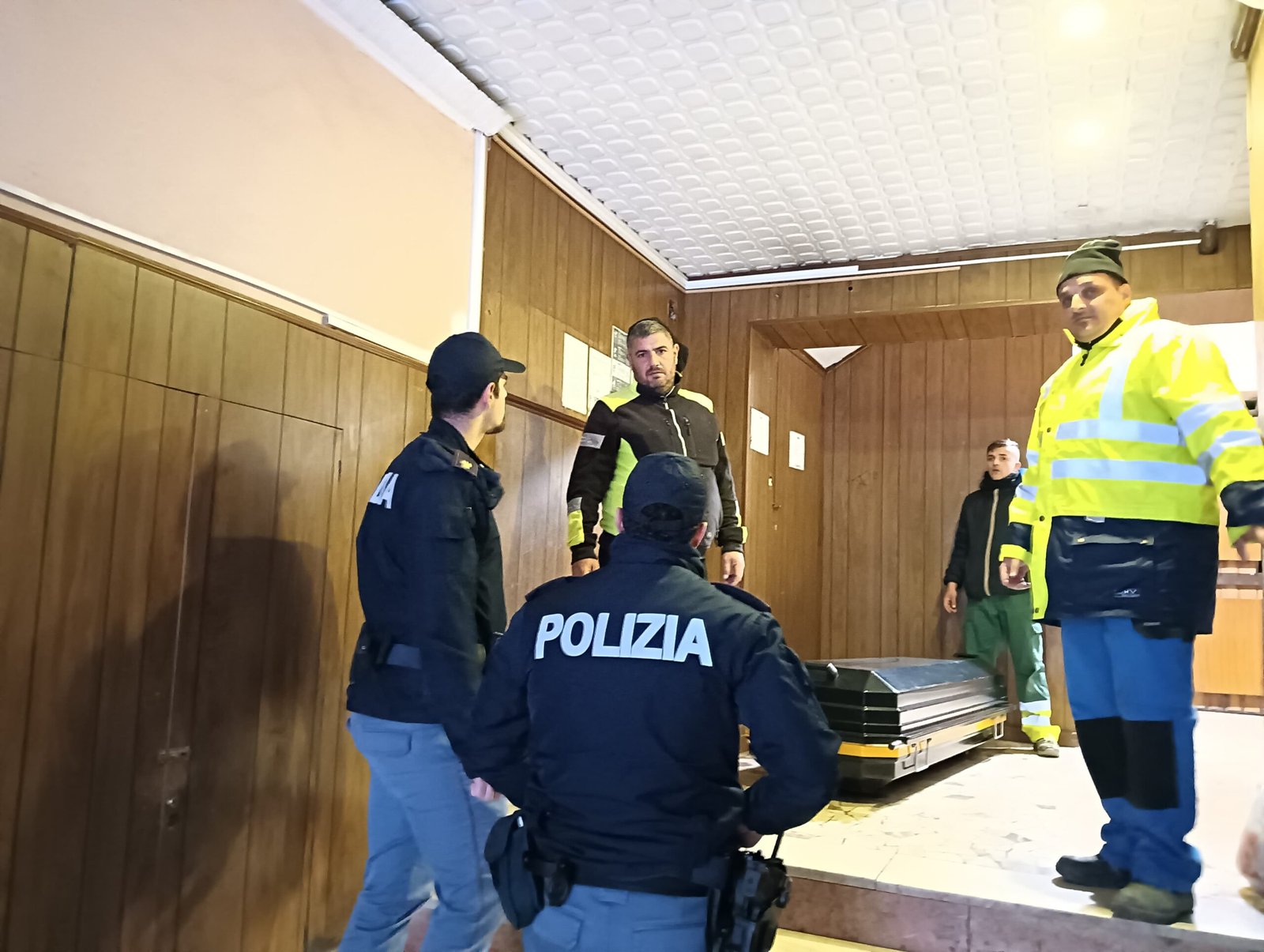 Domani pomeriggio l'autopsia su Caterina Pappalardo uccisa dal figlio. Arriverà domani la figlia. Distacco e "spersonalizzazione" durante gli interrogatori. L'ultima cena di Natale 3 WhatsApp Image 2025 01 14 at 15.35.09 scaled