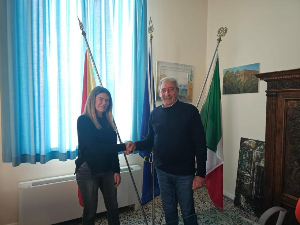 L'assessore regionale Elvira Amata in visita al Sindaco di Spadafora Pistone, "Visita molto gradita a conferma della nostra buona amministrazione" 1 amata pistone