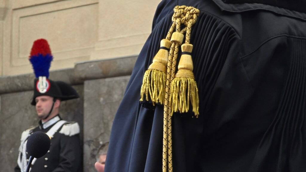 Il malessere dei minori nella città vantata come "modello del welfare". I dati inquietanti della verità nuda e cruda e il perché 4 avvocati giustizia