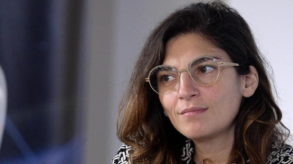 Animali, politica e naso turato: la parabola calabrese del Partito Animalista ed i "rischi" di Sud chiama Nord 3 Laura Castelli Presidente di Sud chiama Nord