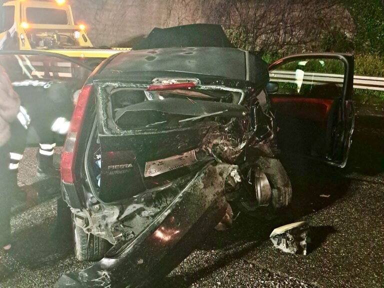 Incidente Gazzi: in pericolo di vita il conducente dell'auto che ha provocato il tamponamento