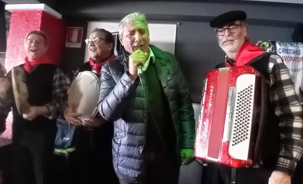 Ieri il Pranzo Solidale dell'Epifania. Presente anche Fortunato Romano presidente provinciale del Movimento Cristiano Lavoratori 2 lillo pistone mcl pranzo solidale