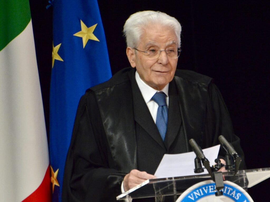 Mattarella: 'Uccidere i giornalisti è uccidere le nostre libertà' 3 mattarella messina 36