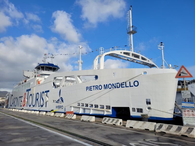 nave mondello