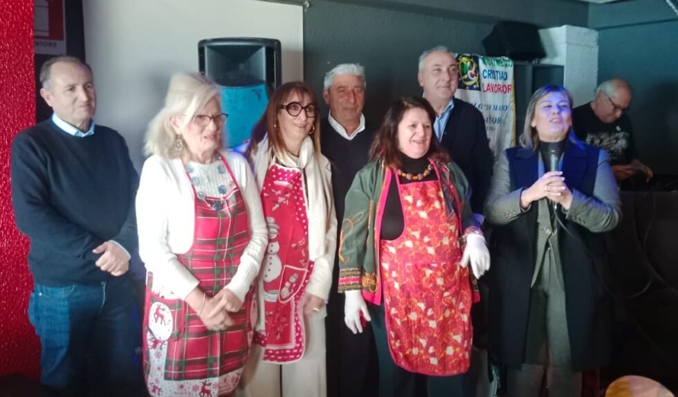 Ieri il Pranzo Solidale dell'Epifania. Presente anche Fortunato Romano presidente provinciale del Movimento Cristiano Lavoratori 1 pranzo solidale spadafora