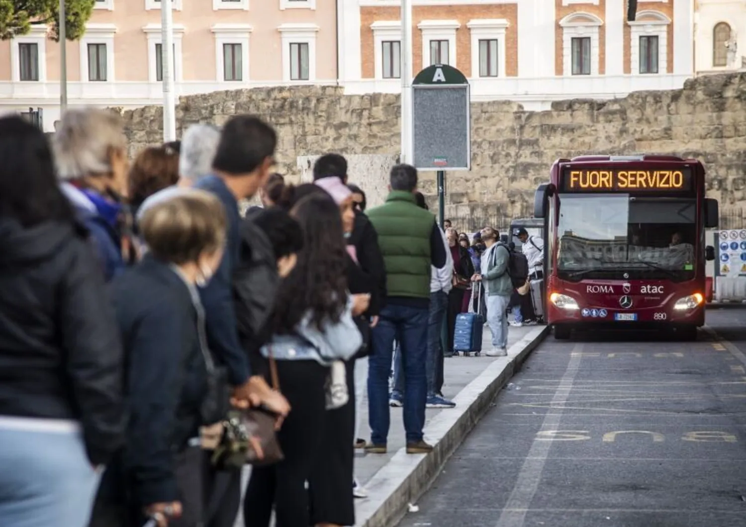 tpl bus fuori servizio sciopero