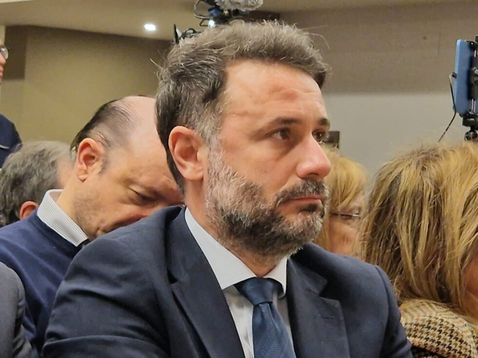 Rete ospedaliera. Di Paola (M5S): Mentre FDI va in frantumi, Schifani ne approfitta per avvantaggiarsi 1 Il coordinatore M5S Sicilia Nuccio Di Paola