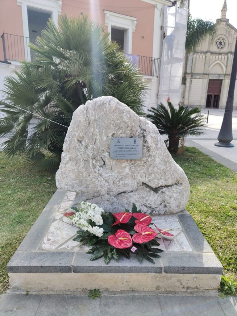 San Filippo del Mela: l’omaggio al vicebrigadiere Tommaso La Spada 6 Lapide Arena
