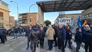 Numerosa adesione allo sciopero di ATM organizzato da Orsa, Fit Cisl e Faisa Cisal. Massaro "Scoperto appalto per gomme anche rigommate" 27 atm sciopero 9