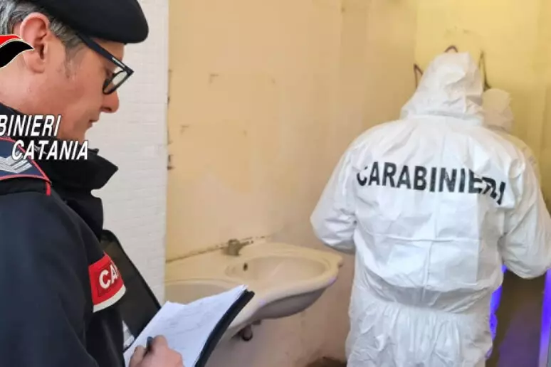 Violenza sessuale di gruppo a Catania, terza condanna 1 carabinieri catania villa bellini violenza